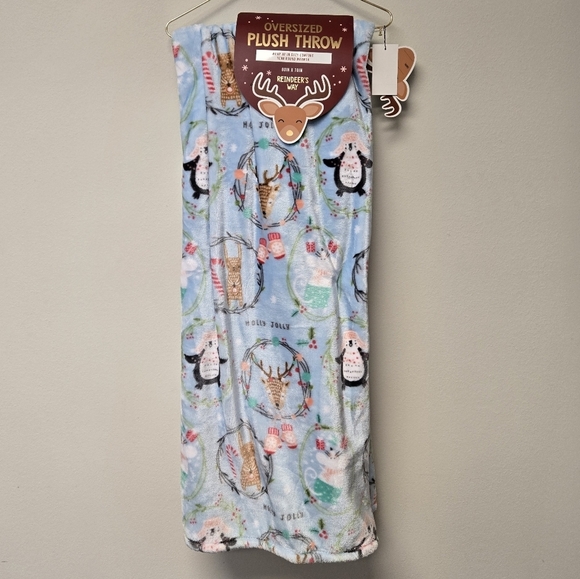 Reindeer's Way Dainty Christmas Critter Oversized Plush Throw Blanket Blue - Picture 1 of 7